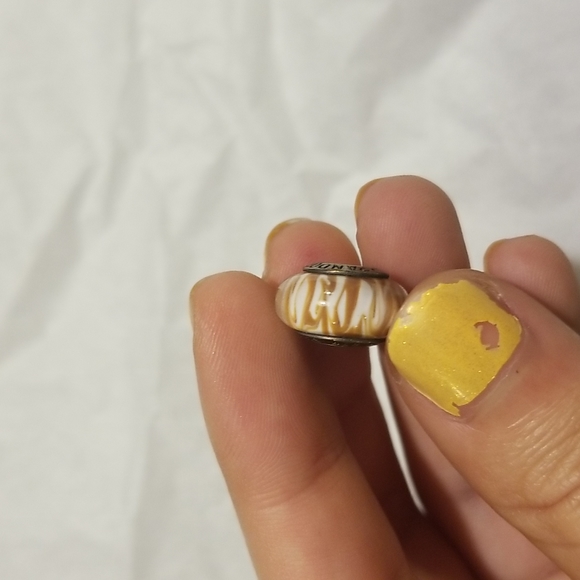 Yellow Murano Pandora Charn - Picture 1 of 4